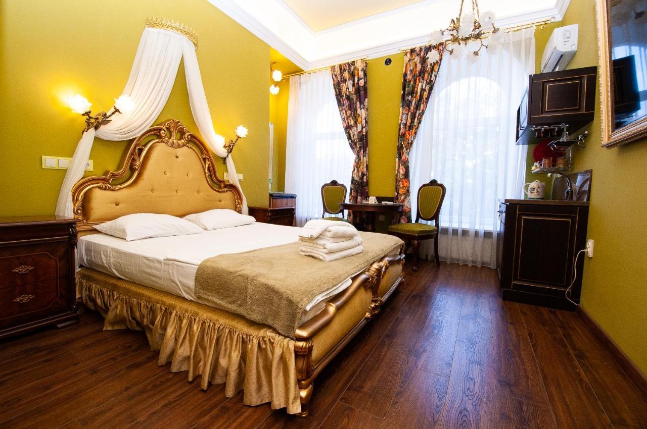 Art Suites Near Deribasovskaya Odessa Exteriör bild